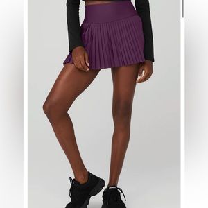 ALO YOGA Grand Slam Tennis Skirt in Dark Plum NEW WITH TAGS